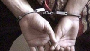 Задържаха познайник на полицията откраднал златен ланец
