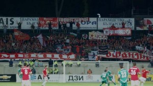 И жена имало между футболните хулигани на мача с ЦСКА