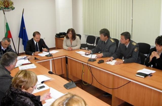 Обсъдиха превантивните дейности и подобряване работата при зимни условия в Ямболска област