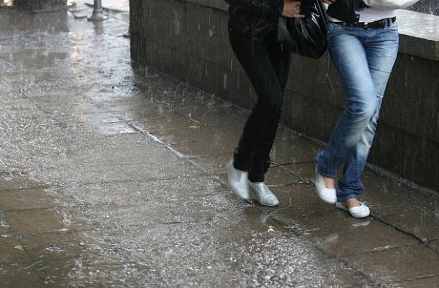 30 литра на квадрат се изляха във Варна