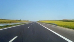 Товарен Мерцедес летя 60 метра