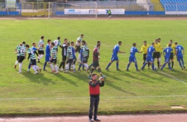 Спартак Вн и Раковски извъртяха реми за Купата