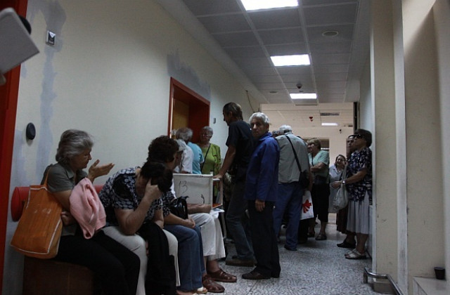 Държавата е виновна за лошото състояние на общинските болници, обяви д-р Стойчо Кацаров