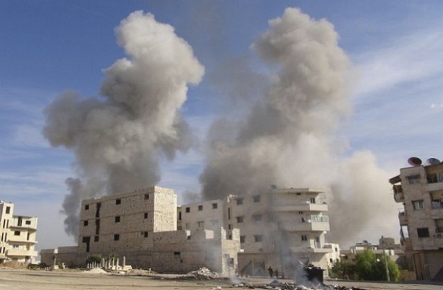 Сирийските ВВС срутиха до основи няколко квартала в Маарет ал нуман