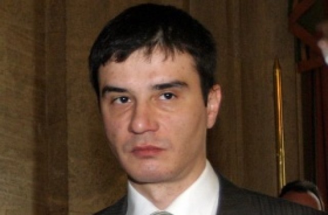 Не очакват данък лихва да измести инвестиционните намерения на хората към акциите