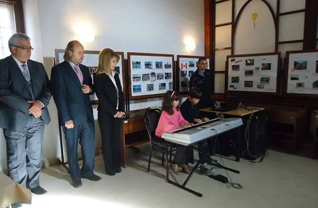 Вестители 2007 връчи годишните си стипендии