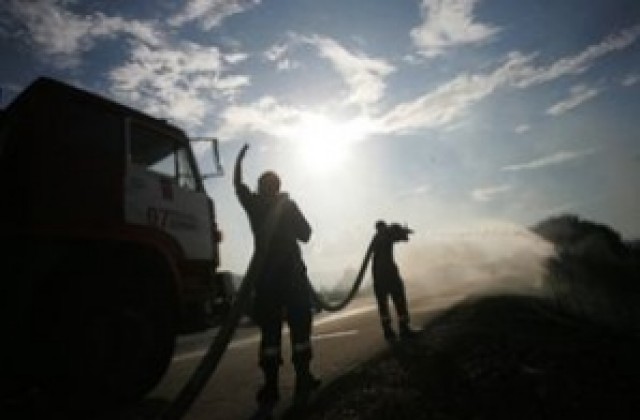 Автобус с деца се запали на магистрала „Хемус”