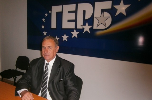 Валентин Микев с поздравителен адрес към всички учители