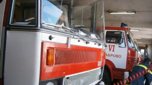 2 т вълна 2 т прежда и стопанска постройка изгоряха