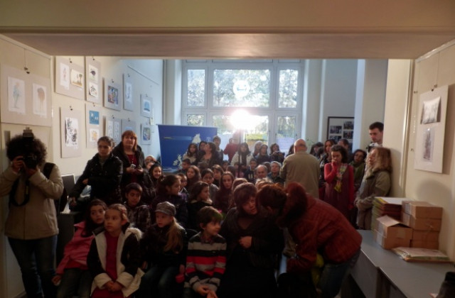 6-годишният Витан и 12-годишната Гамзе са победители в конкурса на ОИЦ