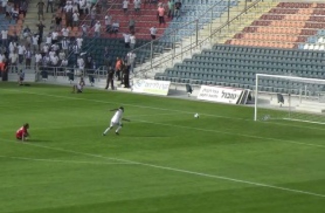 ВИДЕО: Празна врата стресна израелски нападател