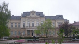 Ученици рецитират творби на възрожденски автори в национален конкурс в