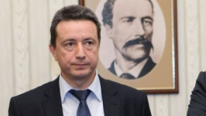 Янаки Стоилов Мнозинството осакати въпроса за референдума