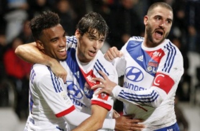 ВИДЕО: Лион спечели трилър, после получи и едно рамо от Бордо за третото място