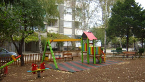 Горнооряховски квартал с нова детска площадка за 10 000 лв