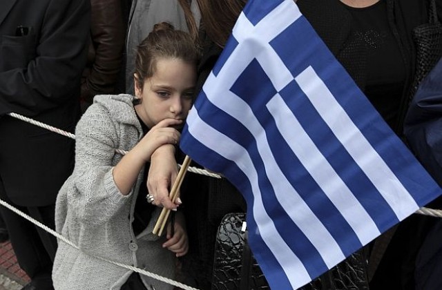 Вълна от стачки залива Гърция