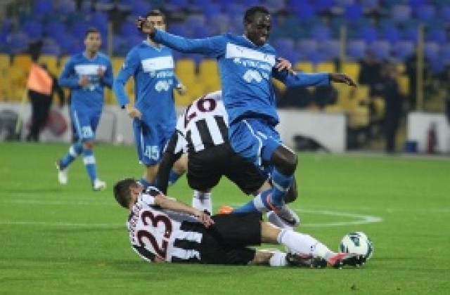 Де Карвальо води с два гола на Иван Цветков и Георги Миланов