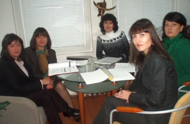 Продължават проверките за неизвинени отсъствия