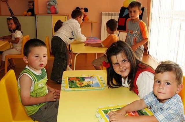 Детска градина Дъга посреща партньори от 9 страни