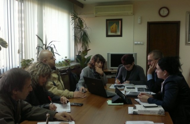 Областният управител на Русе свиква среща за обезопасяване на движението по бул. „България”