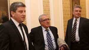 Бивши шефове на НЕК отговориха с обвинения на доклада на