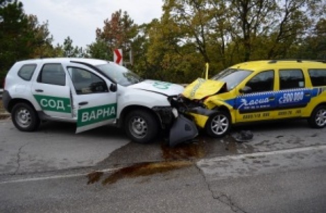 Шестима пострадаха на пътя Варна - Златни пясъци