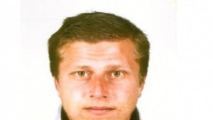 Полицията издирва мъж изнасилил възрастна жена