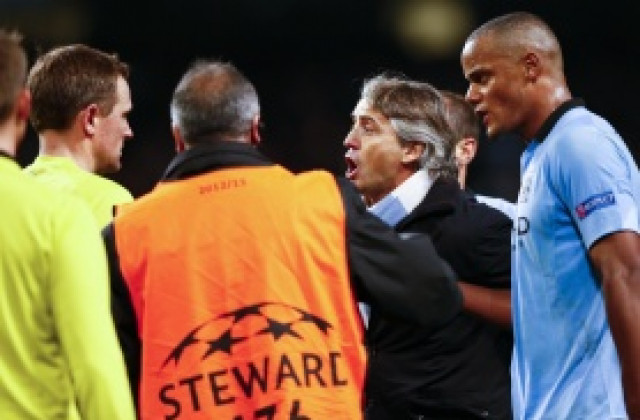 ВИДЕО и СНИМКИ: Манчини беснее след неотсъдената дузпа за Сити