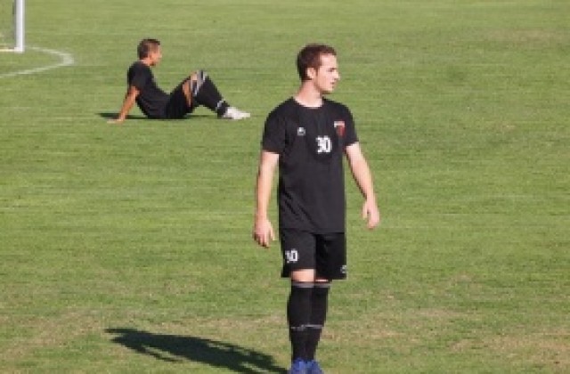 Оперираха Диего от херния, почистиха коляното на Тимонов