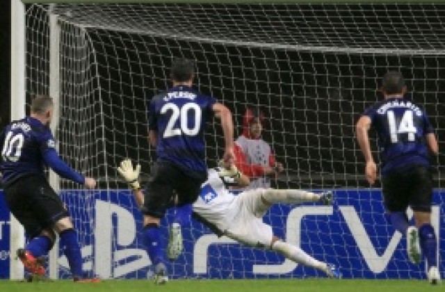 ВИДЕО: Юнайтед спечели групата след мъка и тъмнина в Португалия