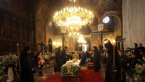 Митрополит Николай отслужи заупокойна литургия за патриарх Максим