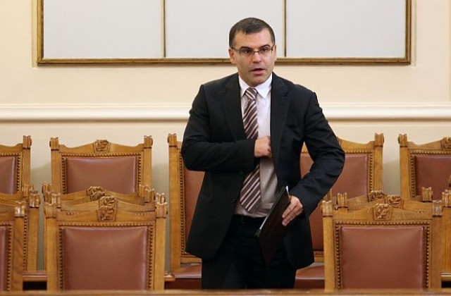 Дянков: Опозицията е морално овехтяла, частният сектор създава икономиката