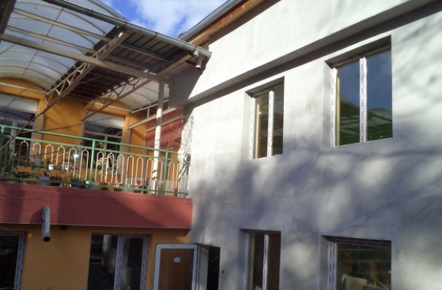 Обновяват горнооряховска детска градина със 100 000 лв. по Красива България