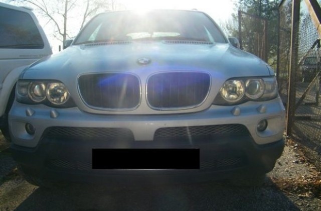 Задържаха издирван автомобил