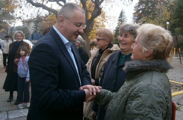 Станишев: И пеленачетата плащат по 680 лева от дълга на ГЕРБ