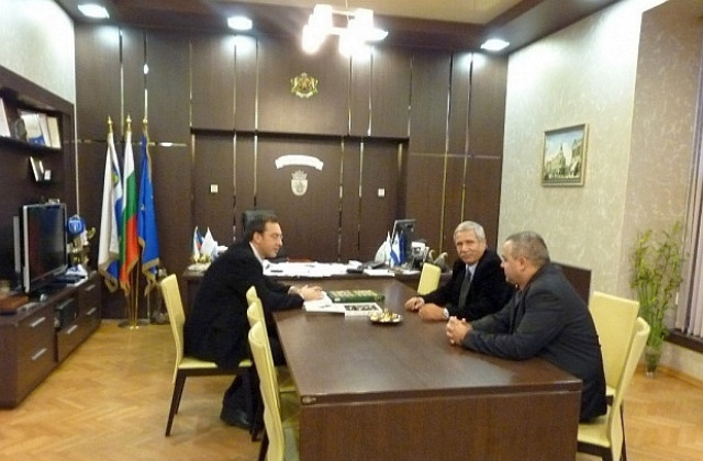 Реанимобил за спешни случаи дарява Израел на Бургас