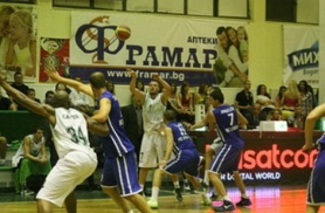 Баскетболистите на Берое удариха Черноморец в Бургас