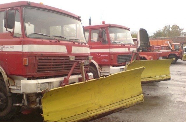 Проверяват техниката за зимно почистване