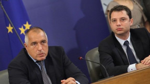 Делян Добрев ще запознае Плевнелиев с развитието на проекта Южен