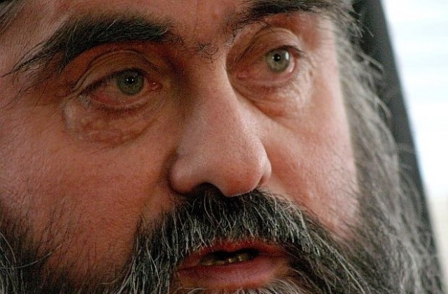 Не може да се предлагаш сам за патриарх, както прави Пловдивският владика, смята митрополит Кирил