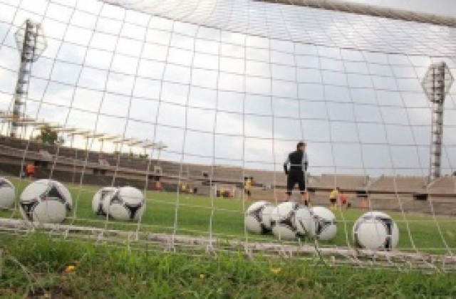 Ботев Пд поднови тренировки без четирима национали