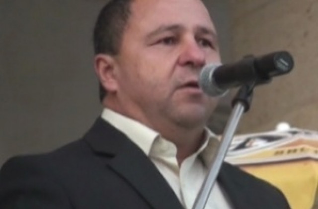 Кметът на Калофер отлага срещата с Дянков
