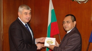 Област Велико Търново ще си сътрудничи с провинция в Индонезия