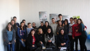 Ученици разискват темата Пиене до припадък