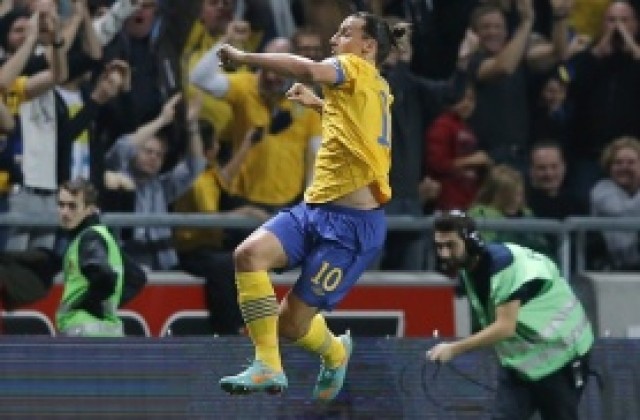 ВИДЕО: Феноменален Ибрахимович разкова Англия в юбилеен мач за Стиви Джи