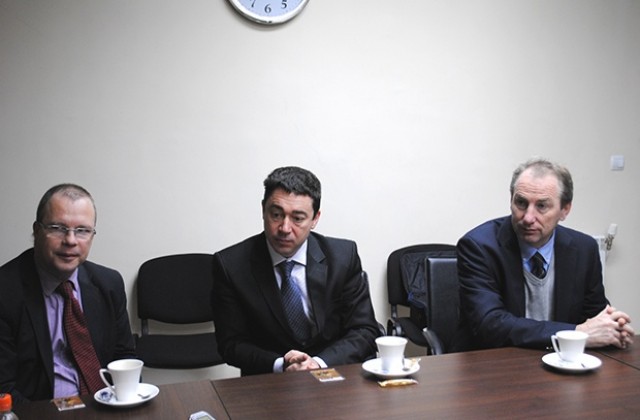 Провериха извеждането на ядрени мощности