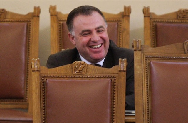 Найденов: При тройната коалиция ДПС са били по-скромни от БСП в заменките