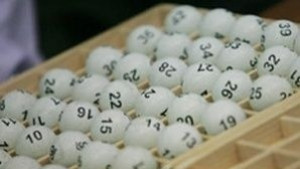 Джакпотът отново оцеля достига рекордните над 9 млн в неделя