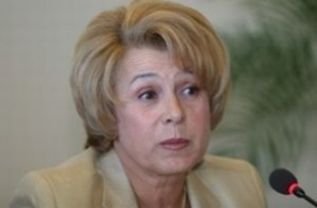 Емилия Масларова: Политиката на доходите е „Нищо, но от сърце