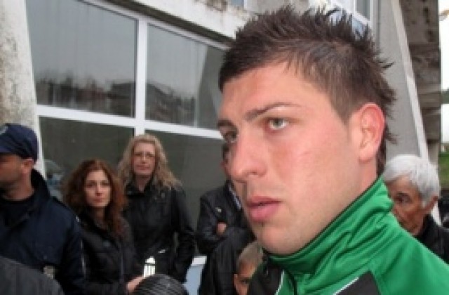 Защитникът Иво Иванов може да пропусне мача срещу ЦСКА